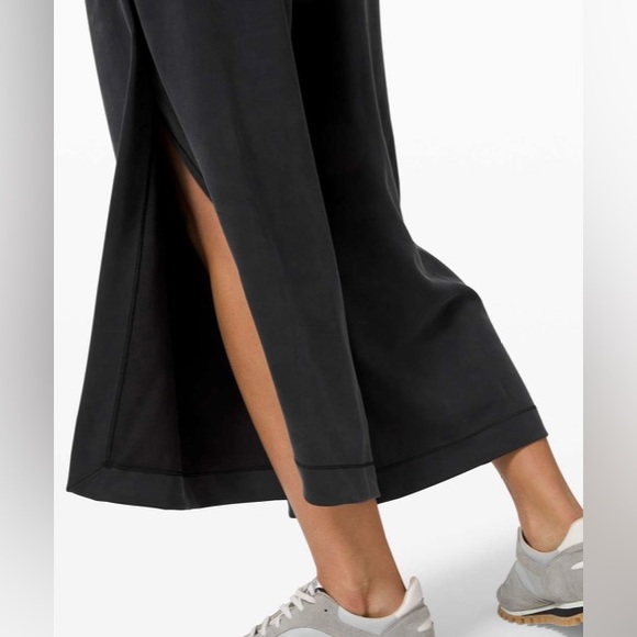 EUC 🍋 Lululemon Seek Softness Mid Rise Crop - Picture 5 of 9